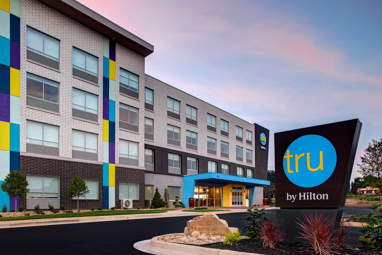 Tru by Hilton Lithia Springs, GA 2