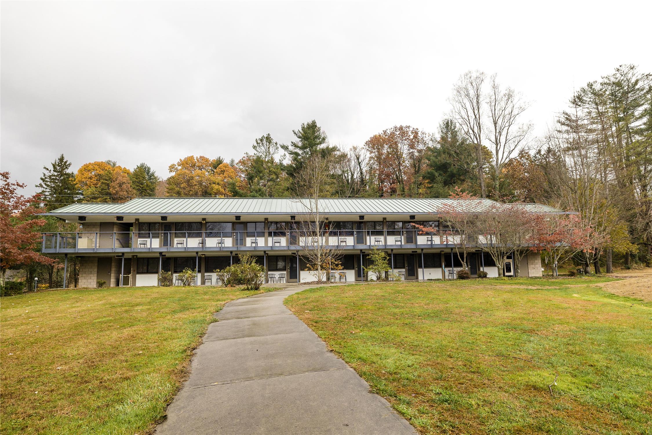 Waynesville Inn and Golf Club, Tapestry Collection by Hilton 2