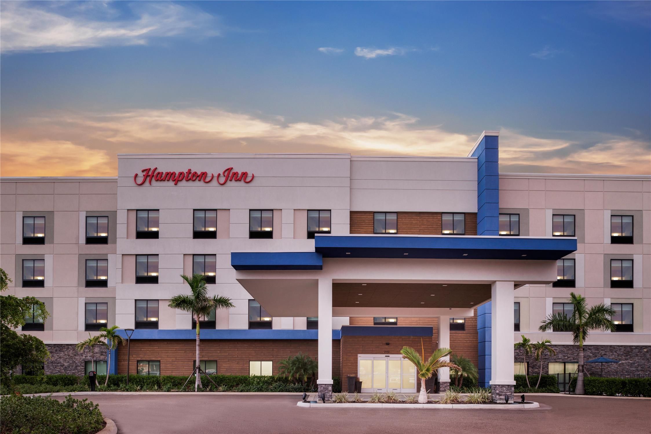 Hampton Inn Fort Myers Downtown 2