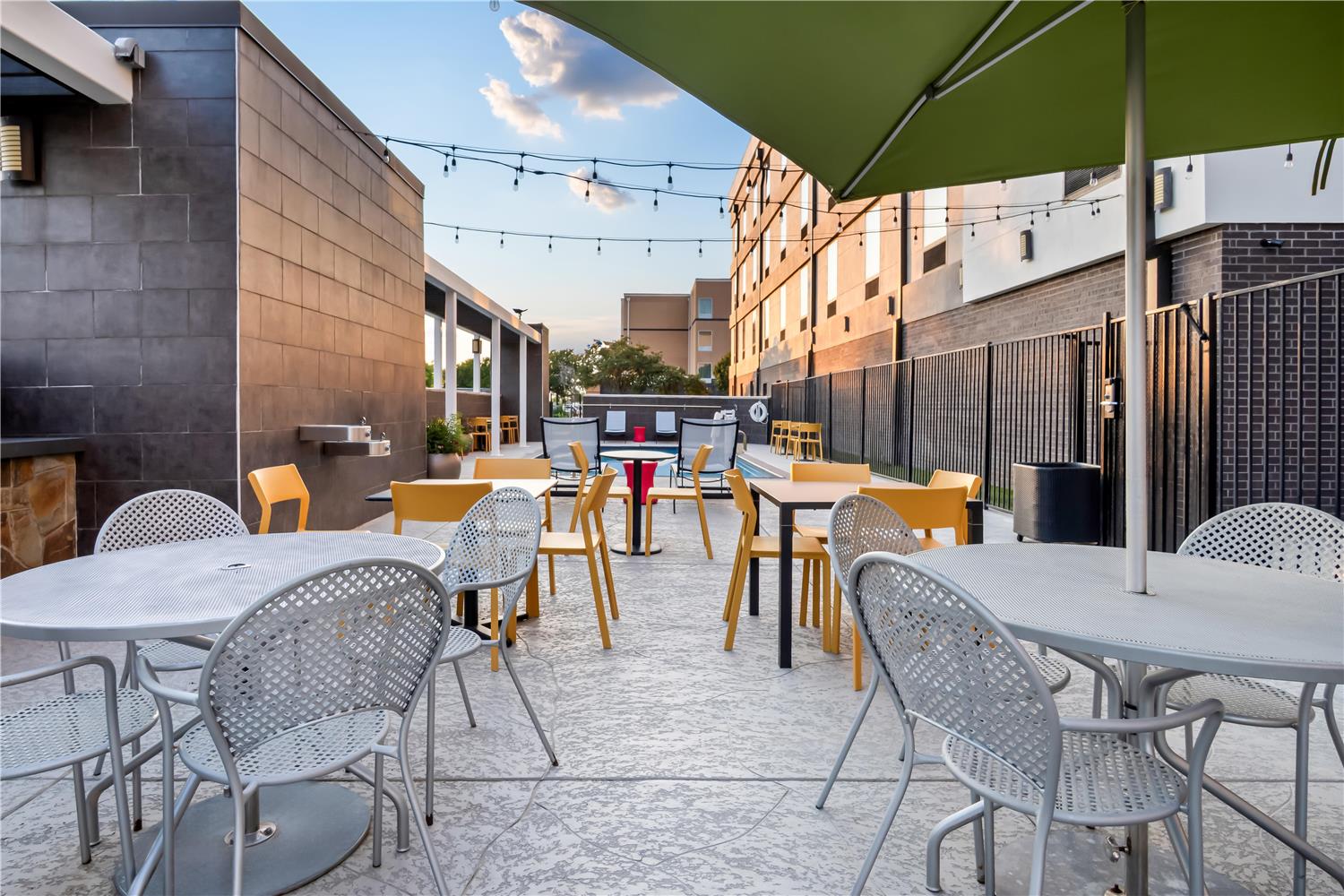 Home2 Suites by Hilton Irving/DFW Airport North 2