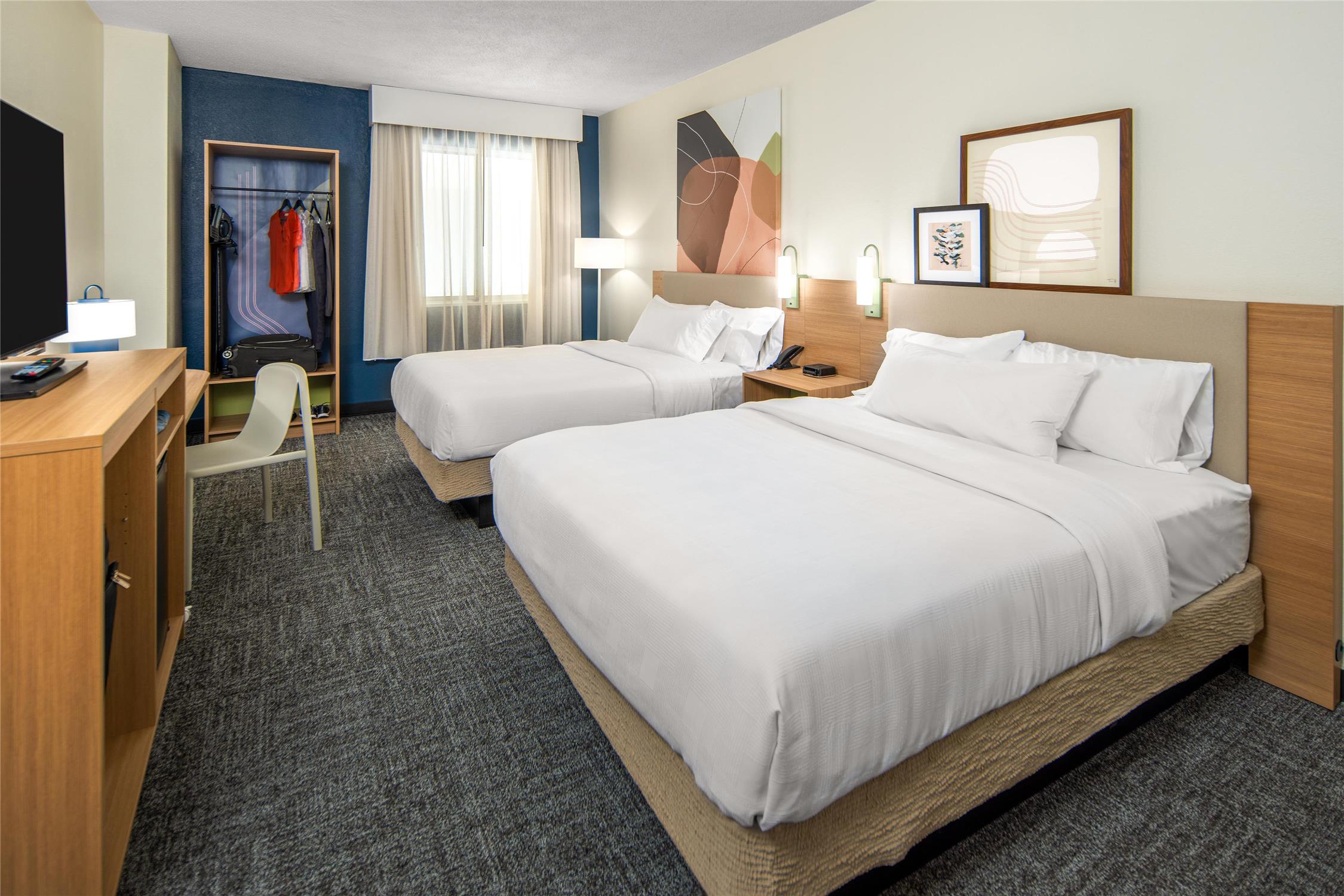 Spark by Hilton Montreal Brossard 1