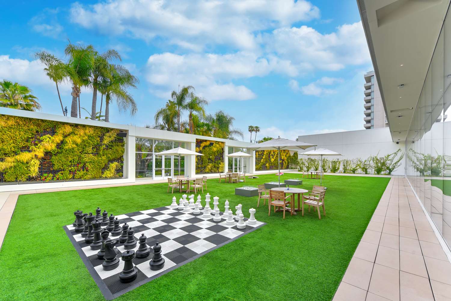 The Beverly Hilton 2