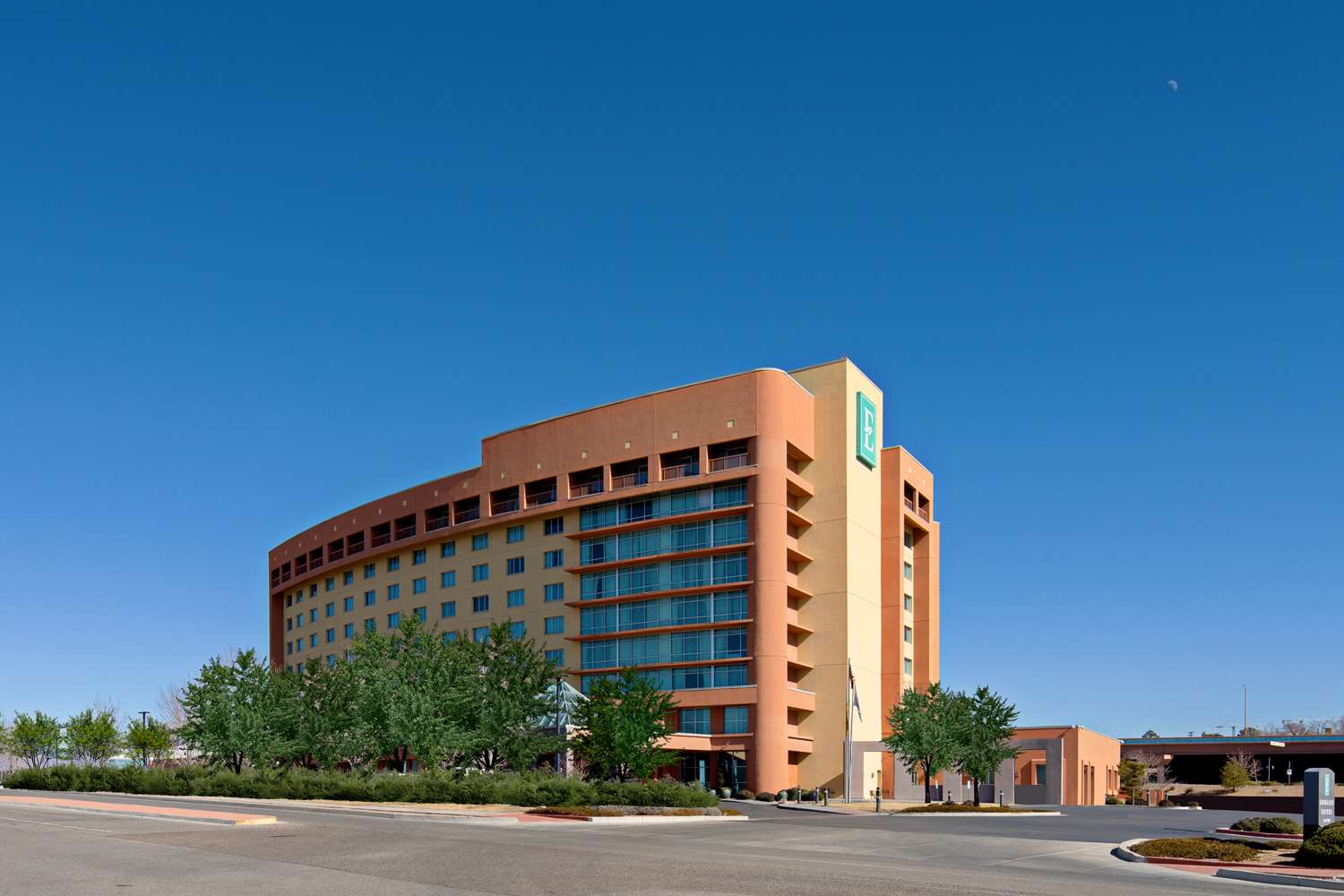 Embassy Suites by Hilton Albuquerque 1