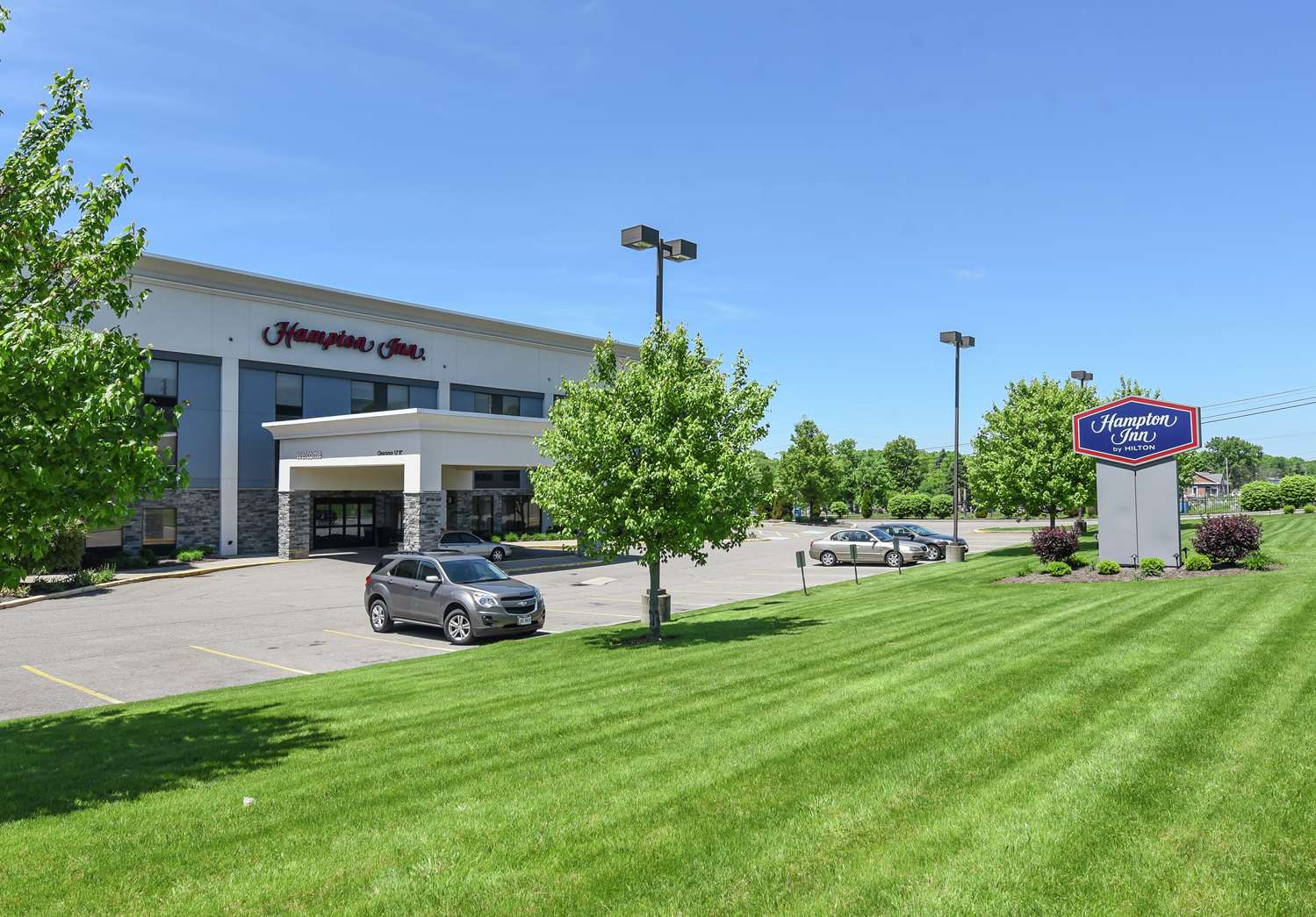 Hampton Inn Youngstown-North 2