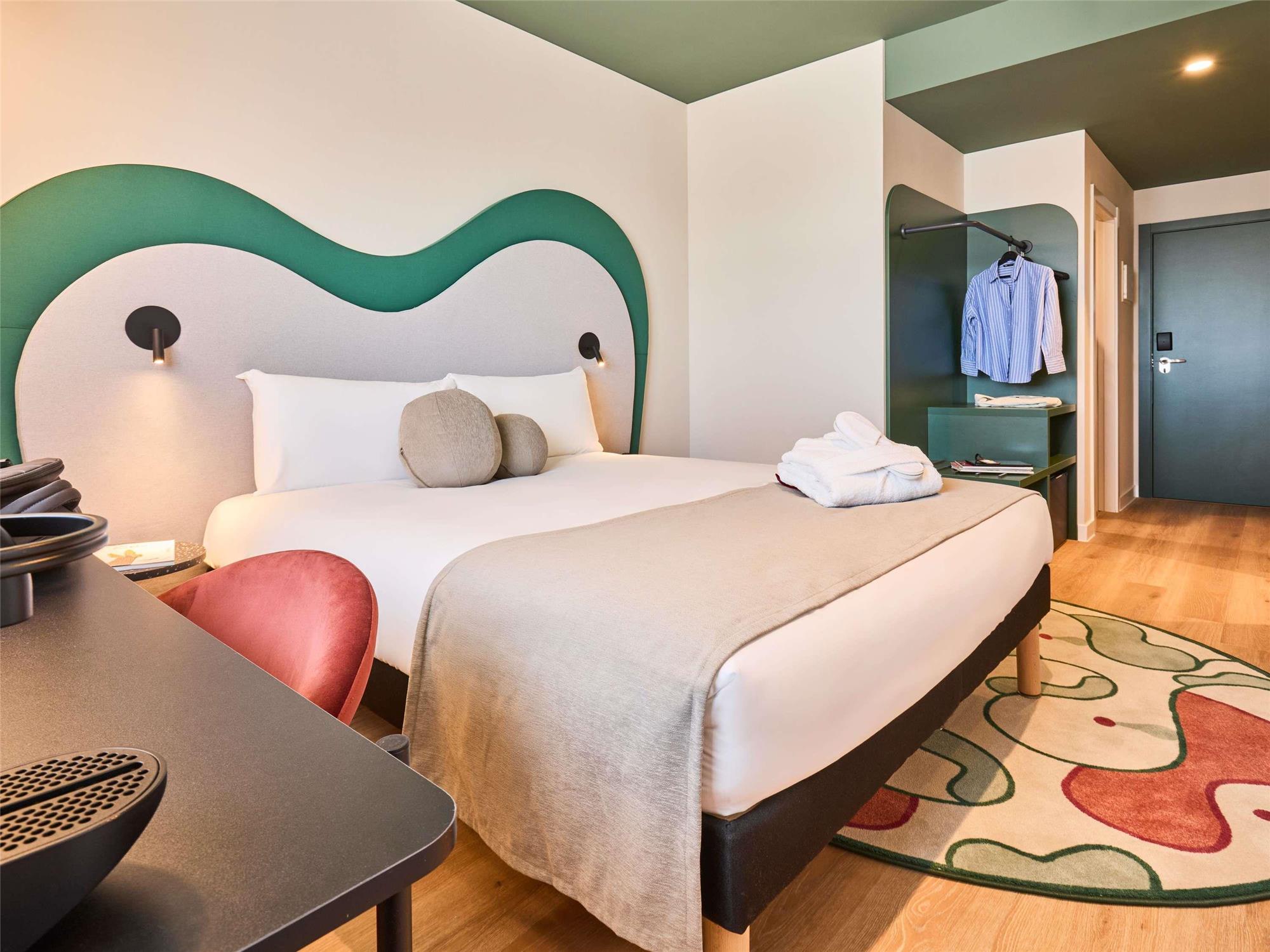 Ibis Styles Madrid Airport Valdebebas 1