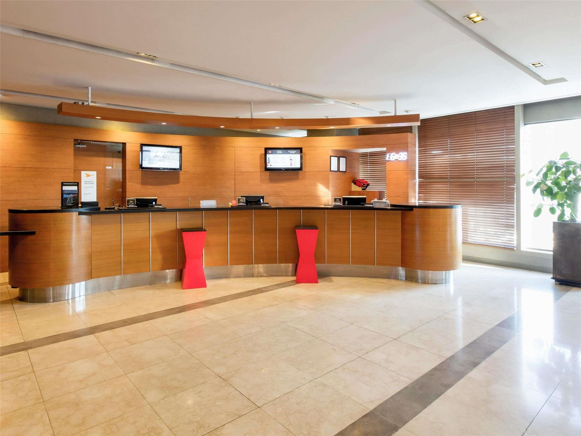Ibis Ambassador Myeongdong 2