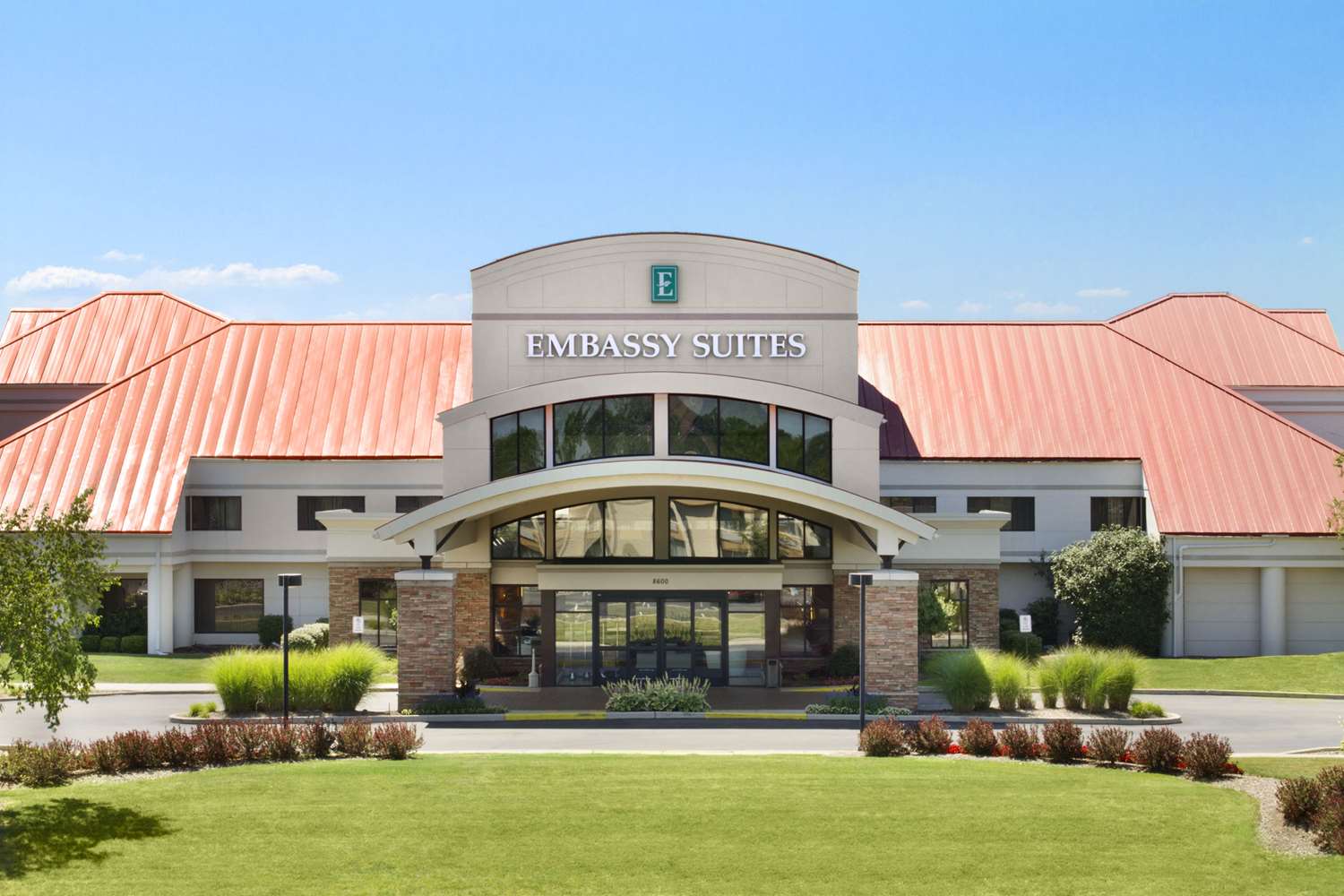 Embassy Suites by Hilton Detroit Metro Airport 2