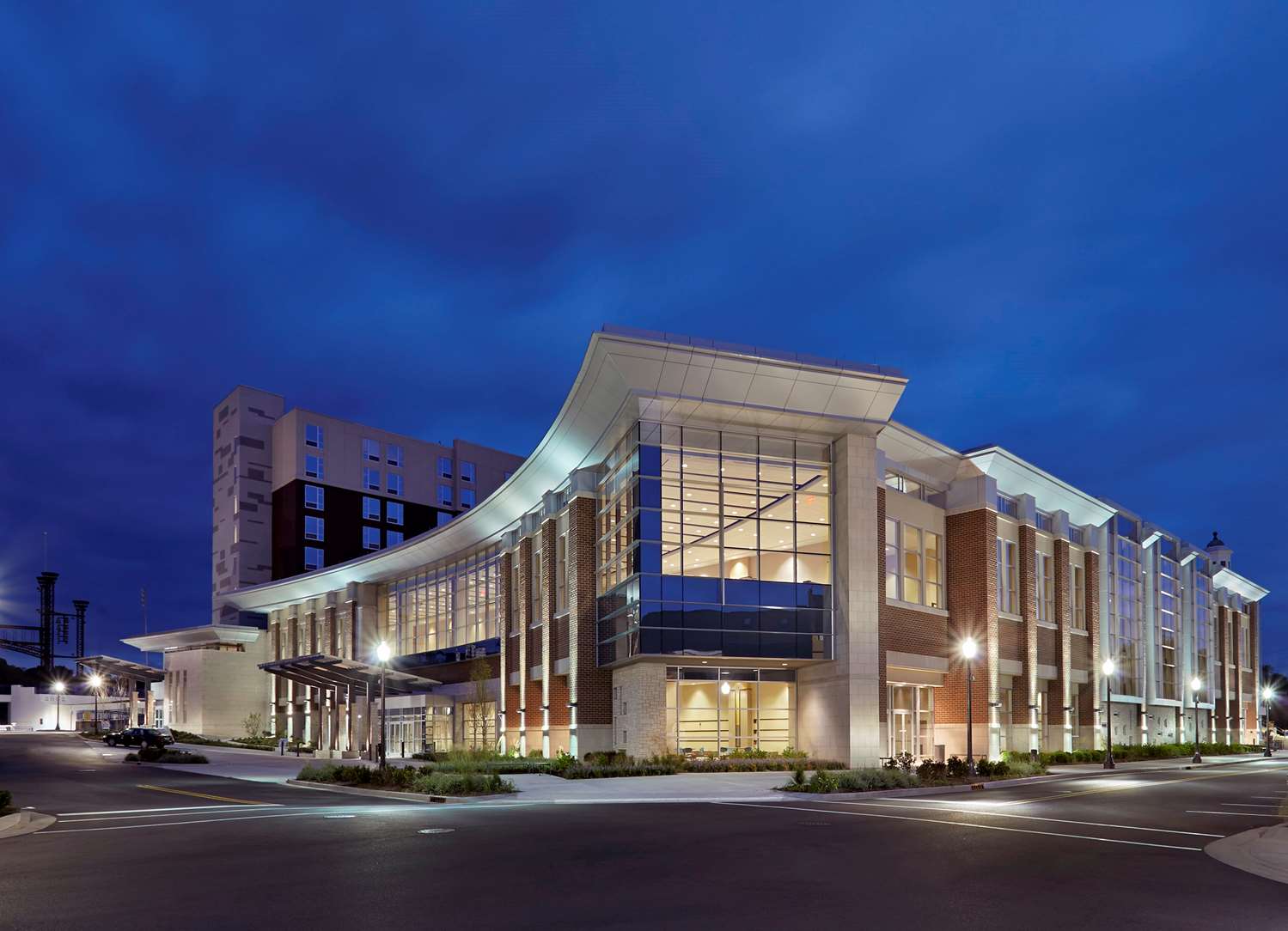 DoubleTree by Hilton Lawrenceburg 1
