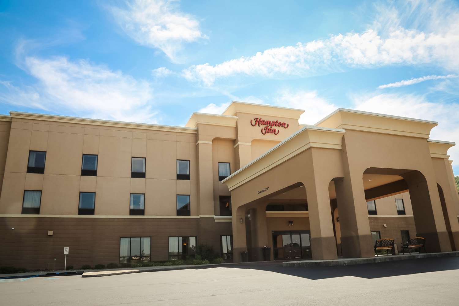 Hampton Inn Morehead 1