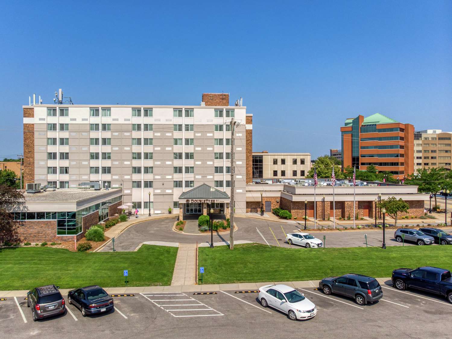 DoubleTree by Hilton Neenah 2