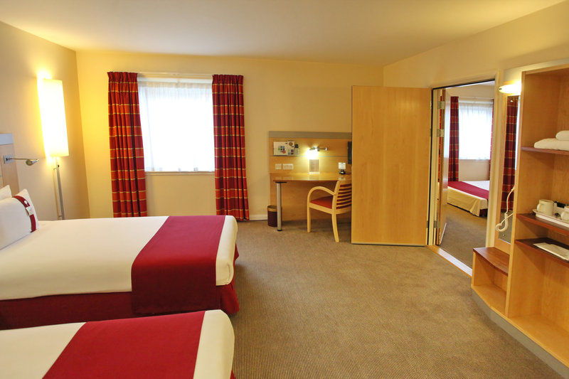 Holiday Inn Express BIRMINGHAM - REDDITCH by IHG 2