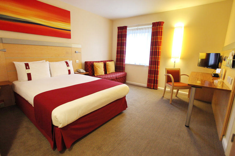 Holiday Inn Express BIRMINGHAM - REDDITCH by IHG 1