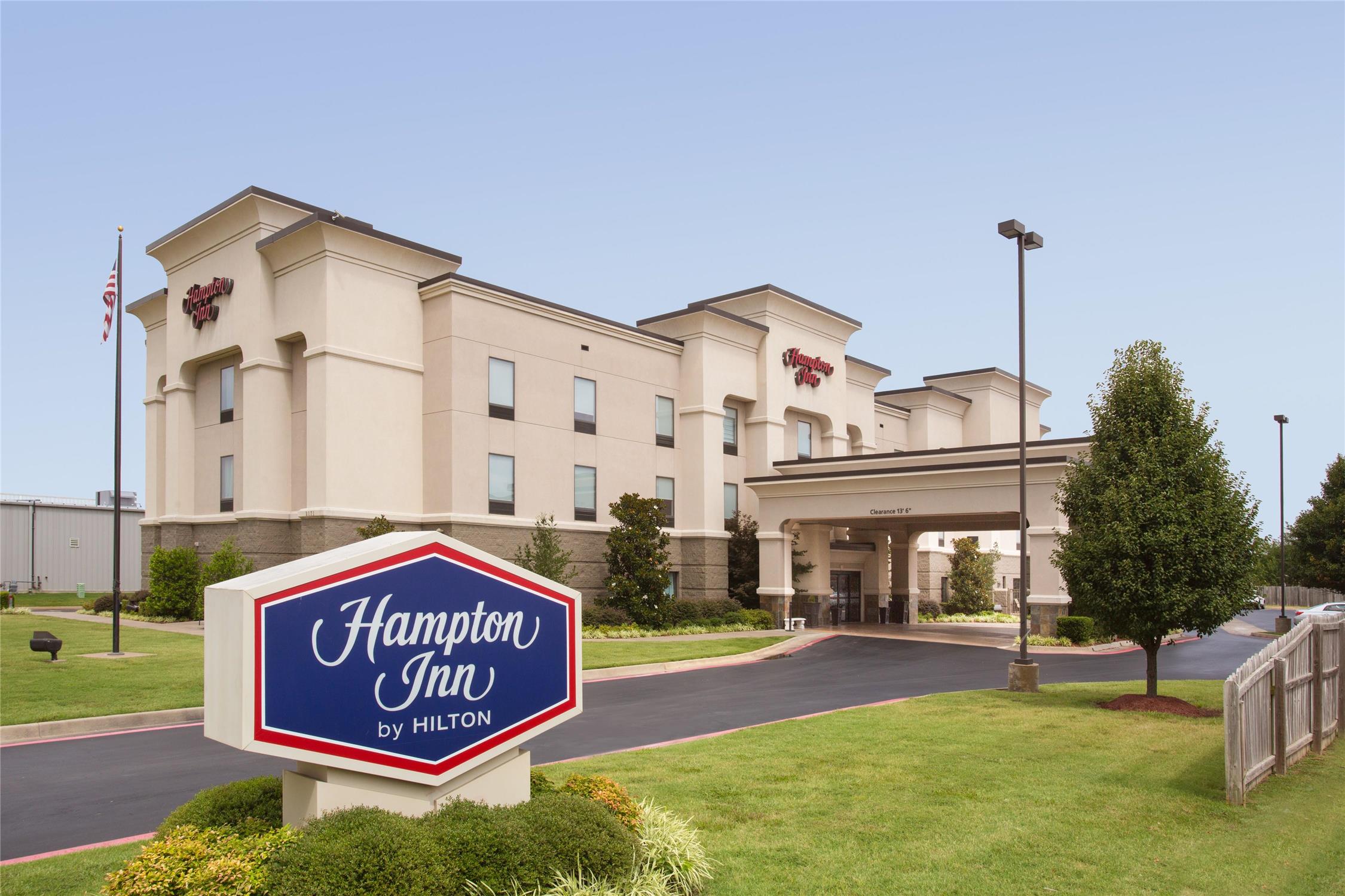 Hampton Inn Siloam Springs 1