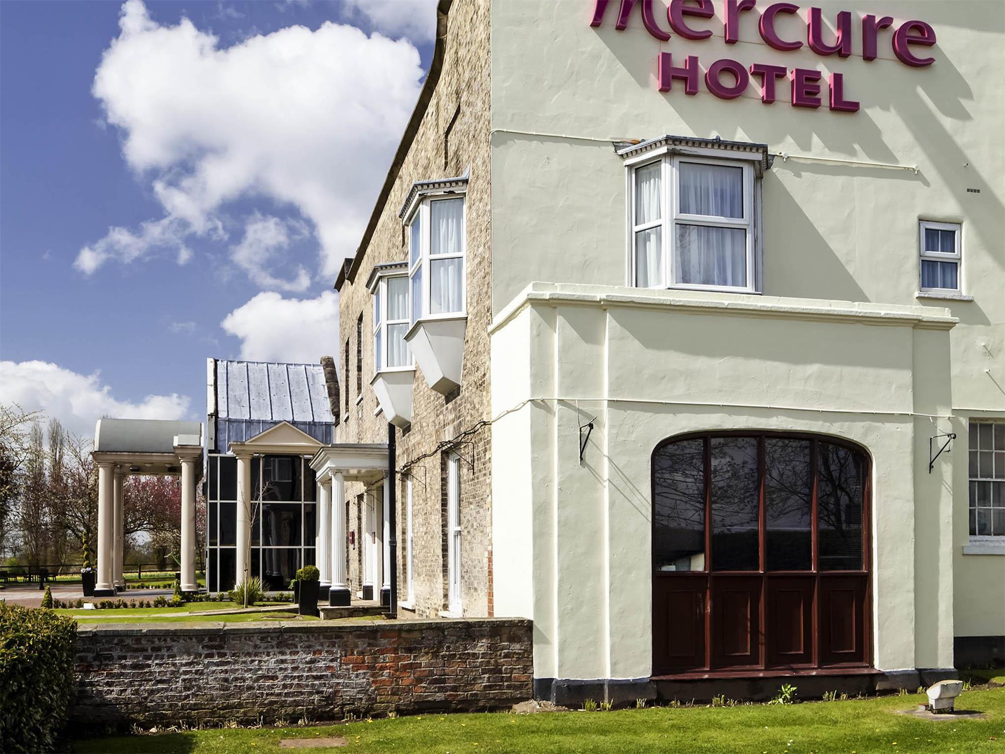 Mercure York Fairfield Manor Hotel 2