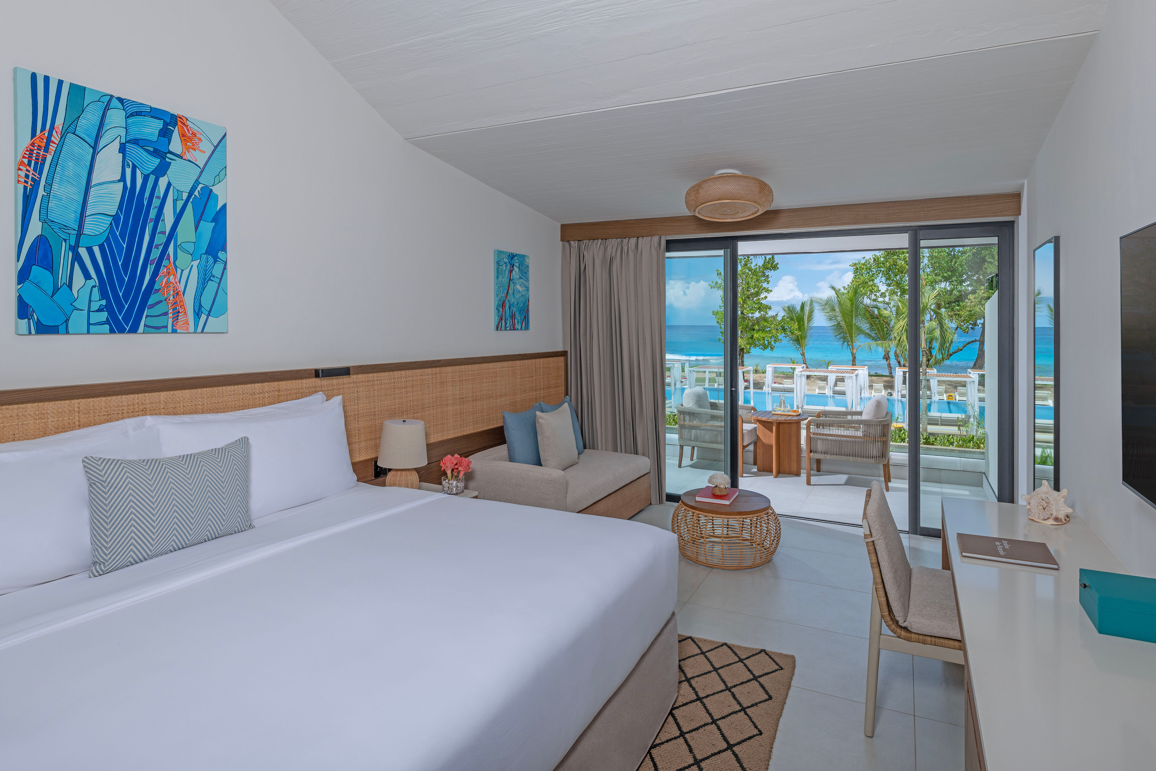 Superior Ocean View with Balcony Room