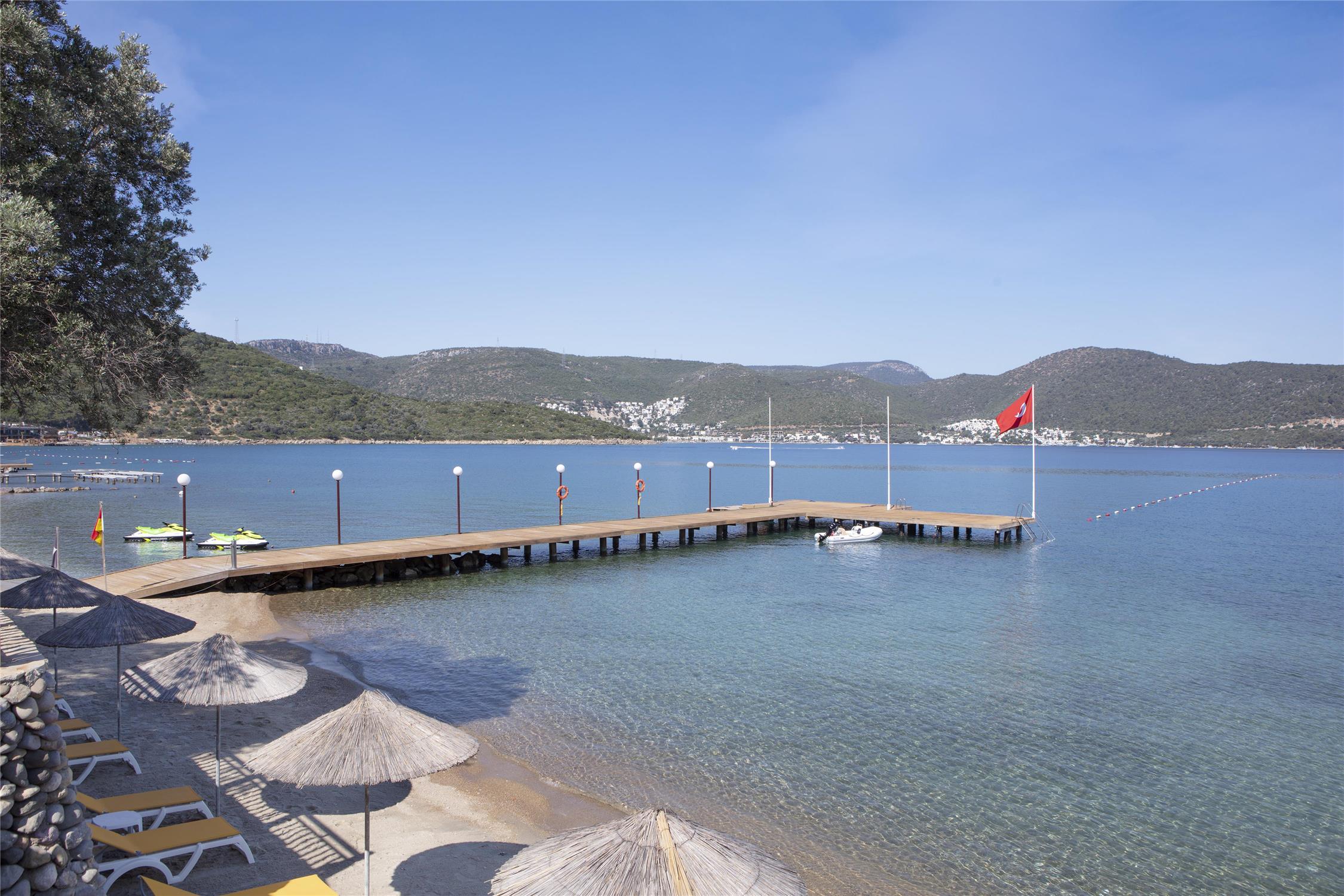 DoubleTree by Hilton Bodrum Isil Club Ultra All-Inclusive Resort 1