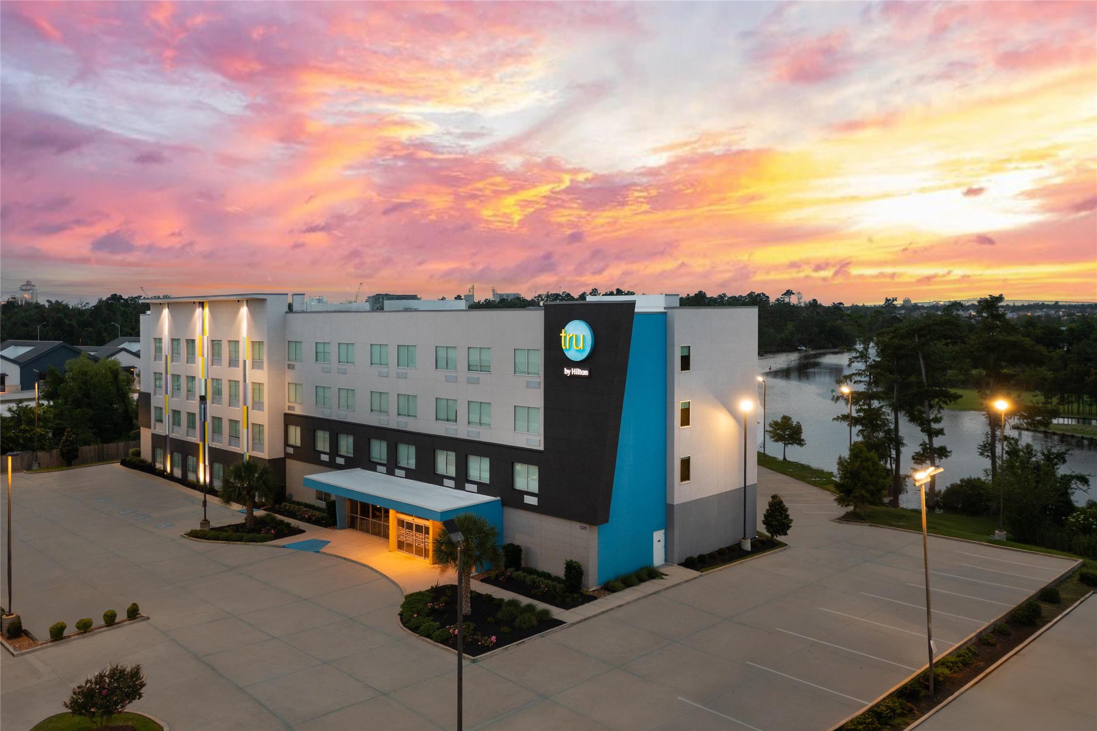 Tru by Hilton Lake Charles 1