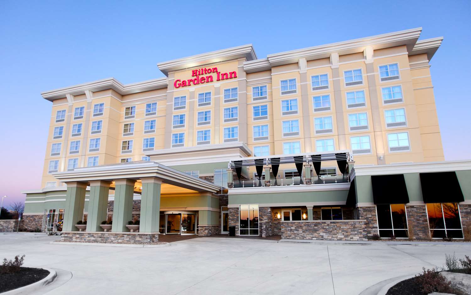 Hilton Garden Inn Olathe 1