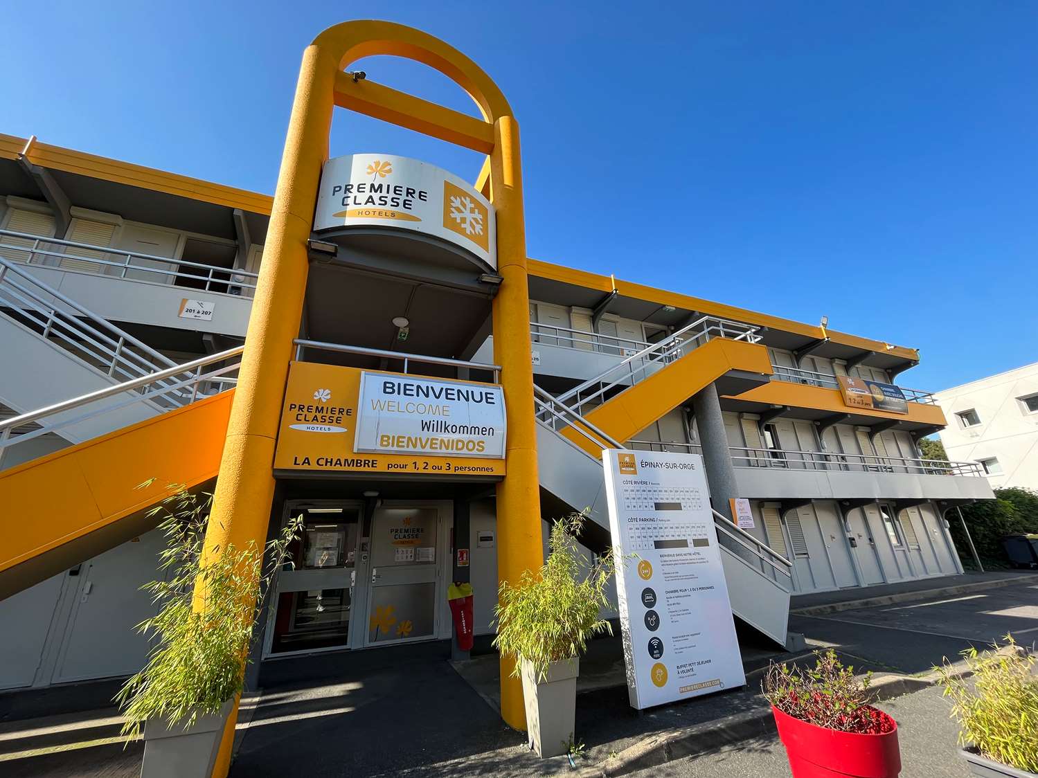 Première Classe Epinay Sur Orge Savigny Sur Orge 1