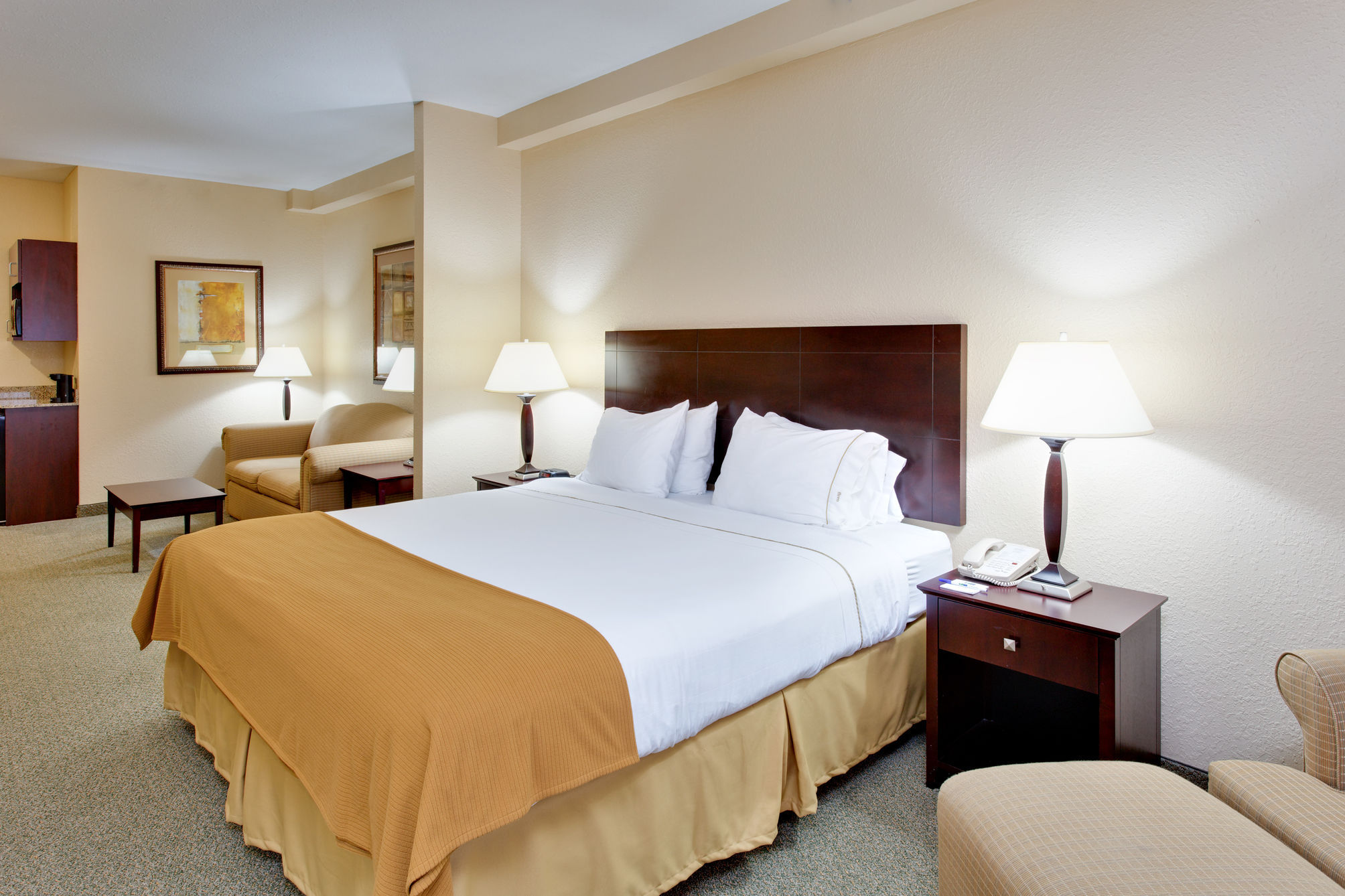 Holiday Inn ATHENS - AIRPORT by IHG 2