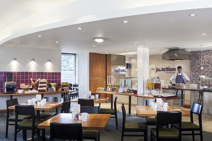 Holiday Inn CAMBRIDGE by IHG 2