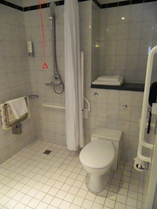 Holiday Inn Express OXFORD - KASSAM STADIUM by IHG 2