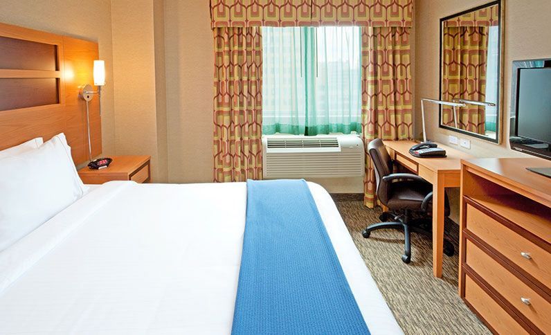 Holiday Inn Express NEW YORK CITY TIMES SQUARE by IHG 2