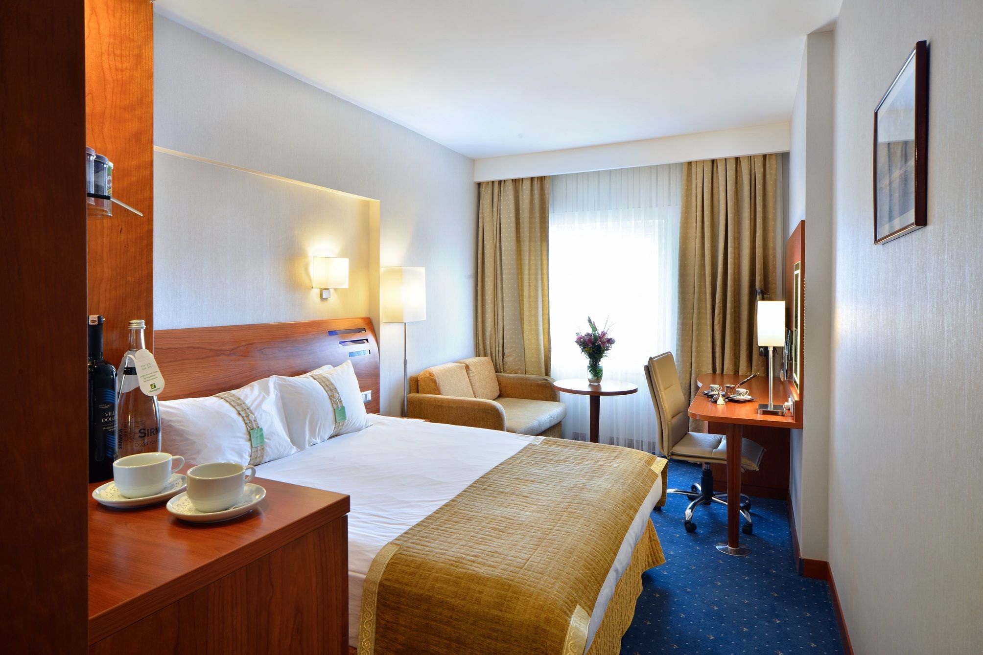 Holiday Inn ISTANBUL CITY by IHG 1