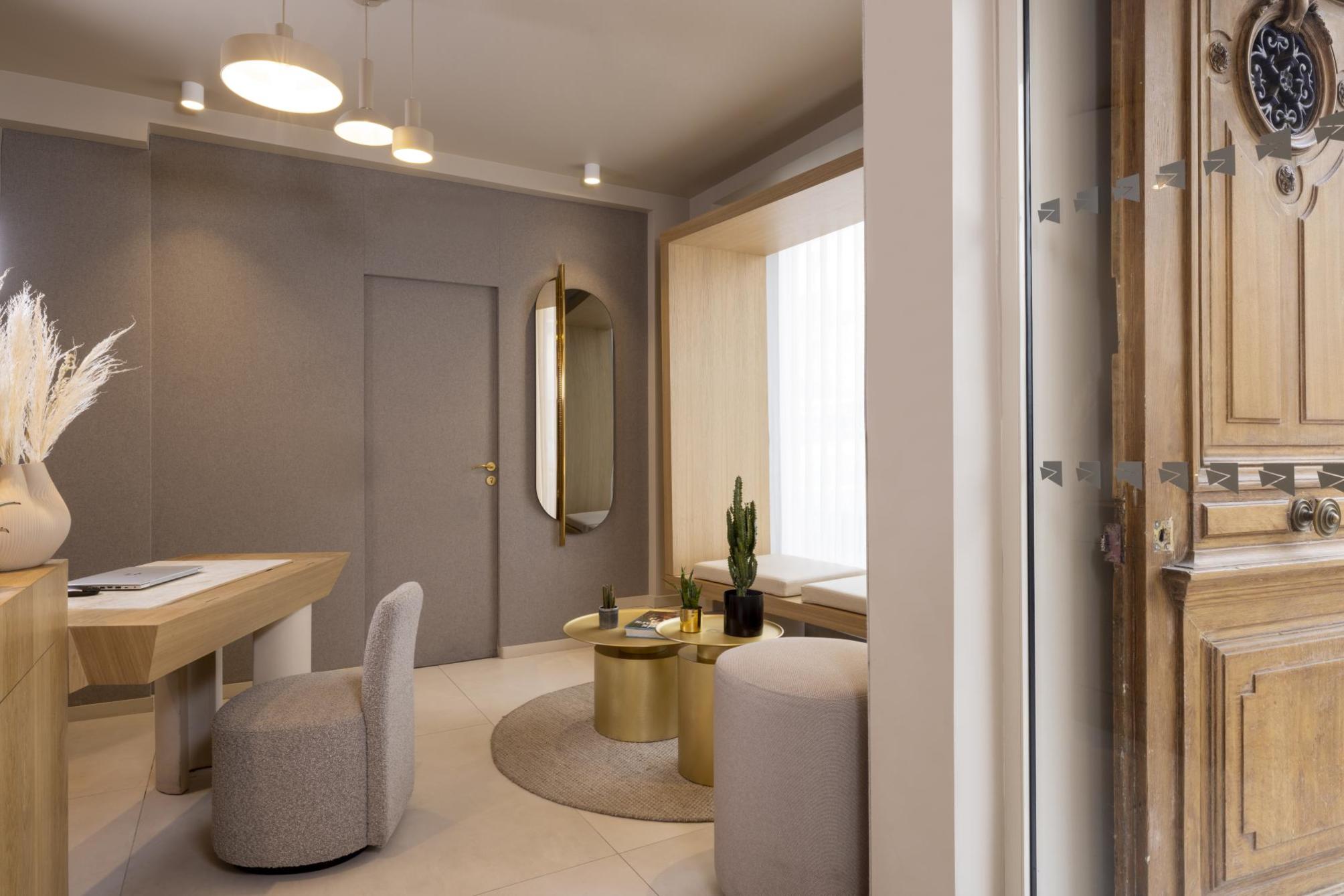 Hôtel Beige 1