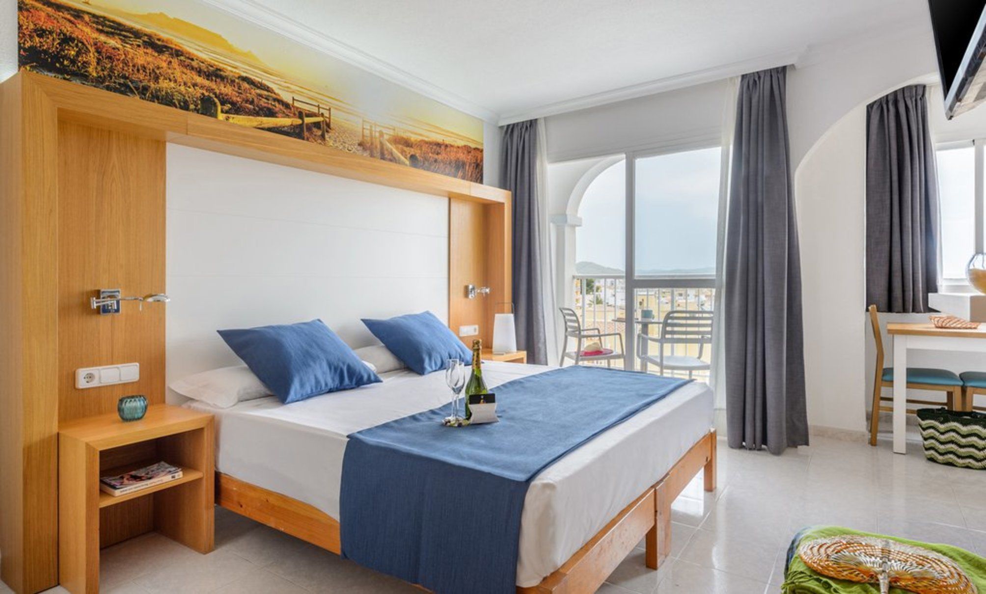 Hotel Apartamentos Vibra San Marino 1