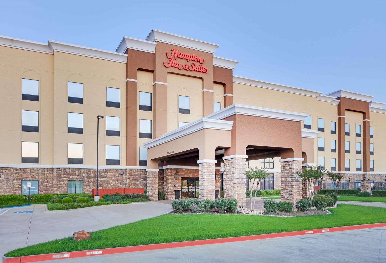 Hampton Inn & Suites Dallas-Arlington-South 1