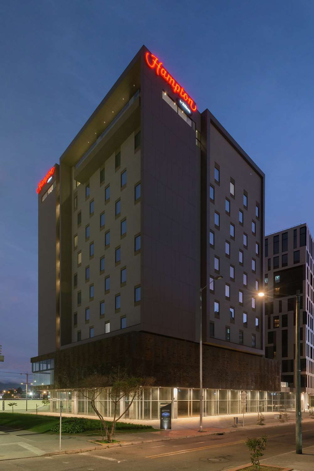 Hampton By Hilton Bogota Airport 2
