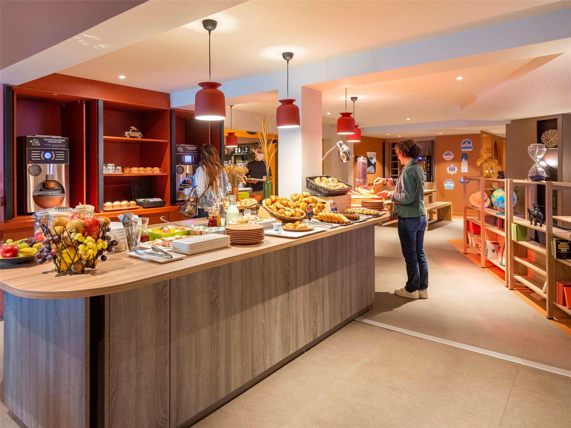 IBIS STYLES Rouen Parc Expos Zenith 2