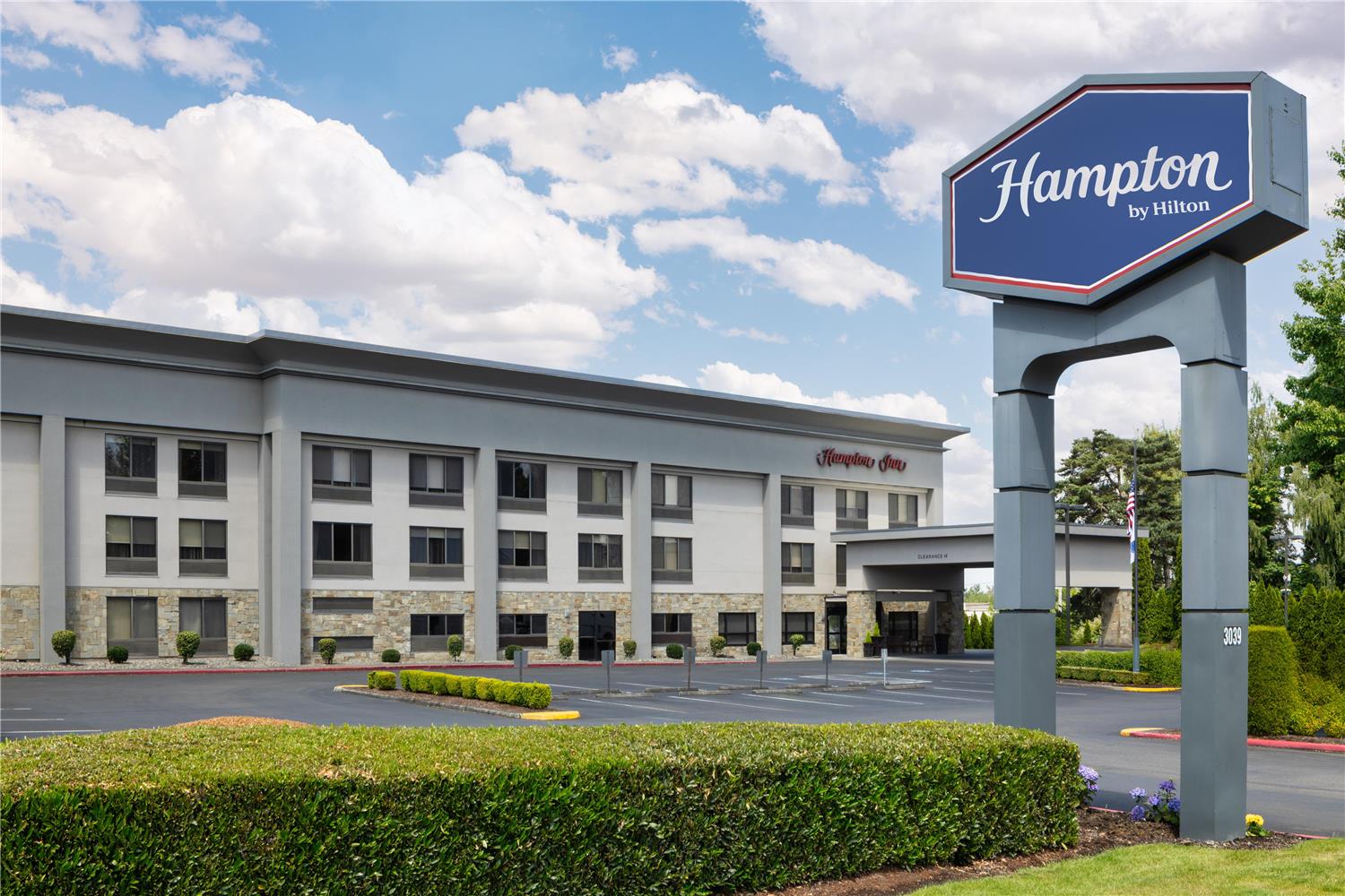Hampton Inn Portland East 2