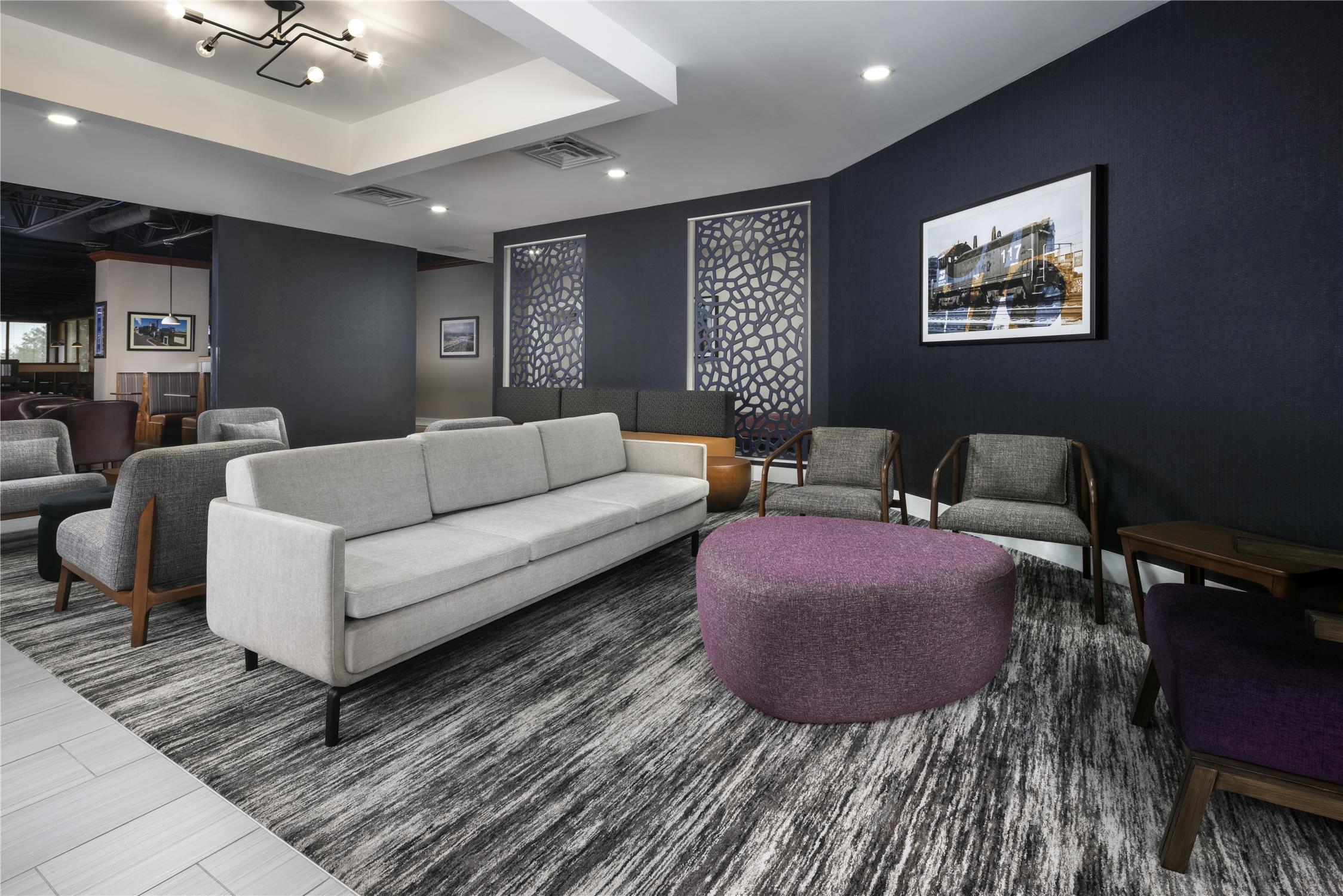 DoubleTree by Hilton Kansas City Airport 1