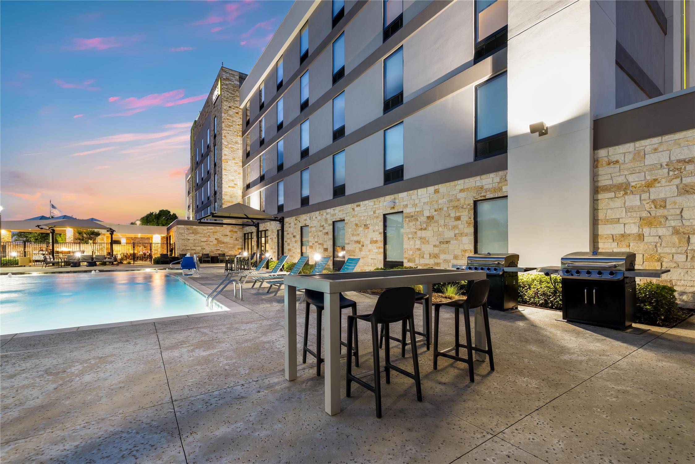 Home2 Suites by Hilton Dallas Addison 2