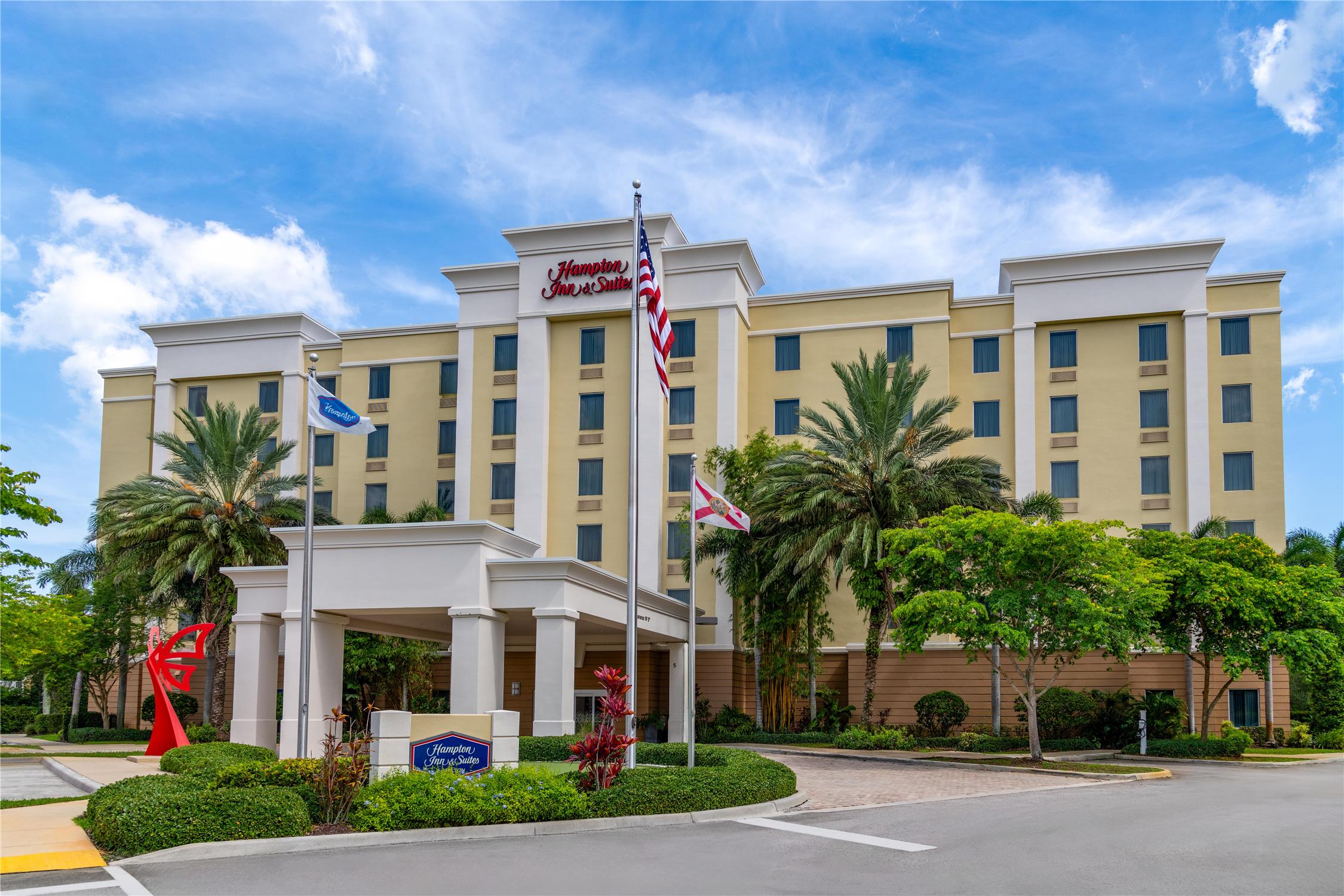 Hampton Inn and Suites Coconut Creek 1