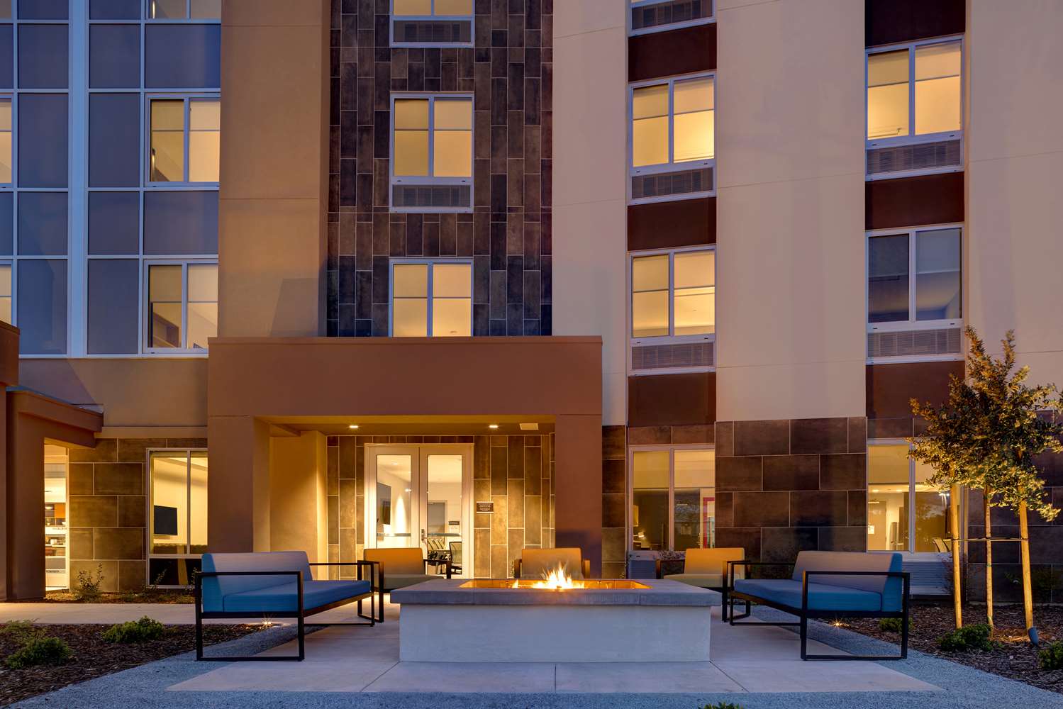 Home2 Suites By Hilton Petaluma 2