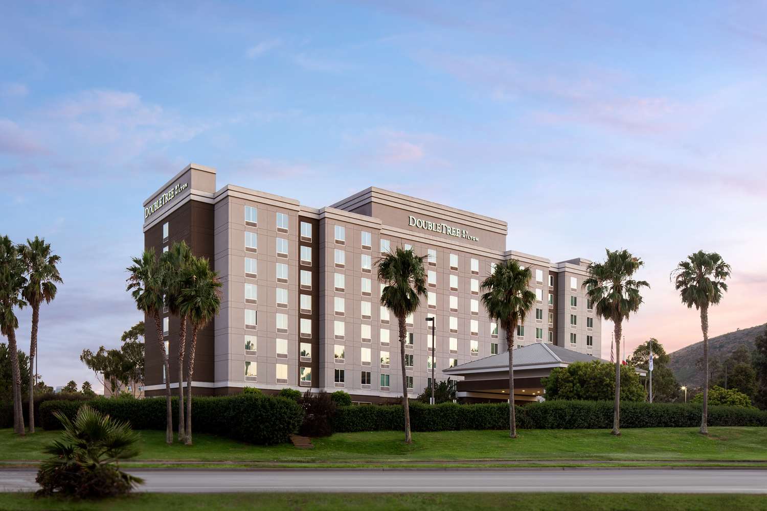 DoubleTree by Hilton San Francisco Airport North Bayfront 1