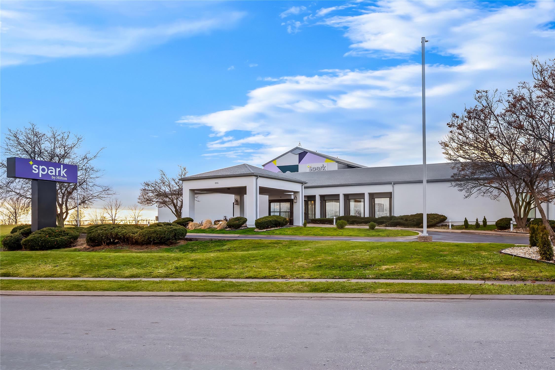 Spark by Hilton Bettendorf Quad Cities 1