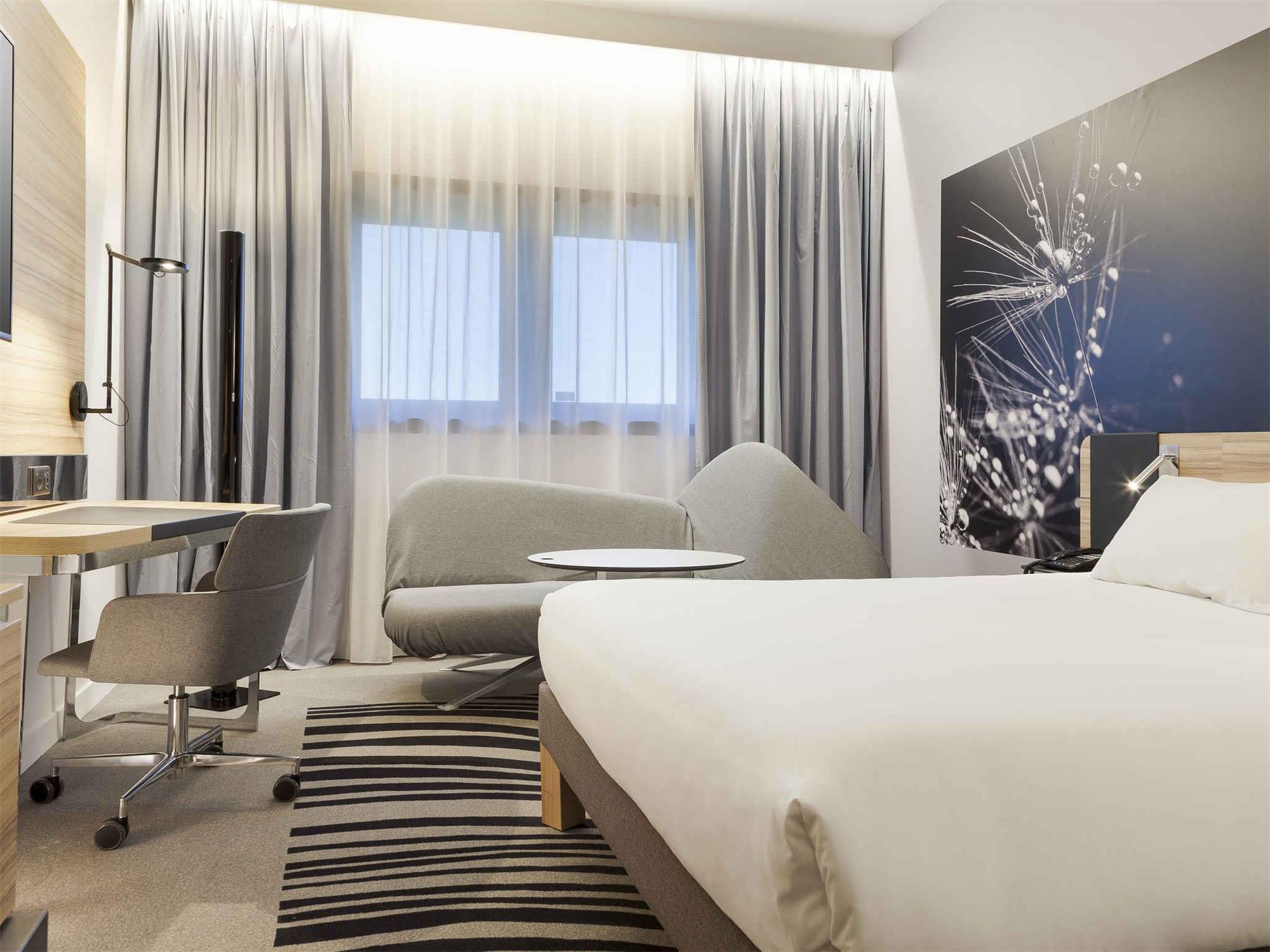 Novotel Tours Centre Gare 1