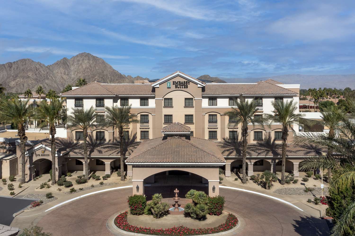 Embassy Suites by Hilton La Quinta Hotel & Spa 1