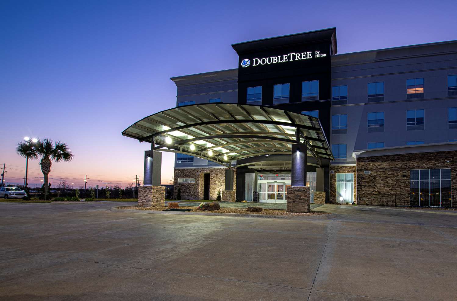 Double Tree by Hilton Sulphur Lake Charles 1