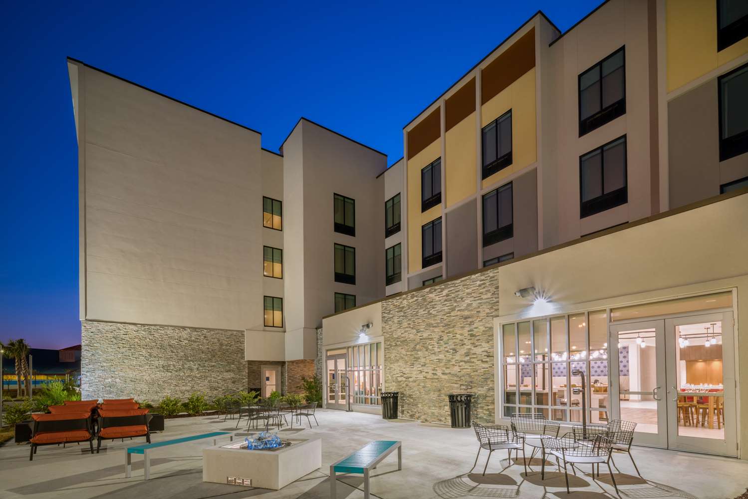 Hilton Garden Inn Brunswick 2