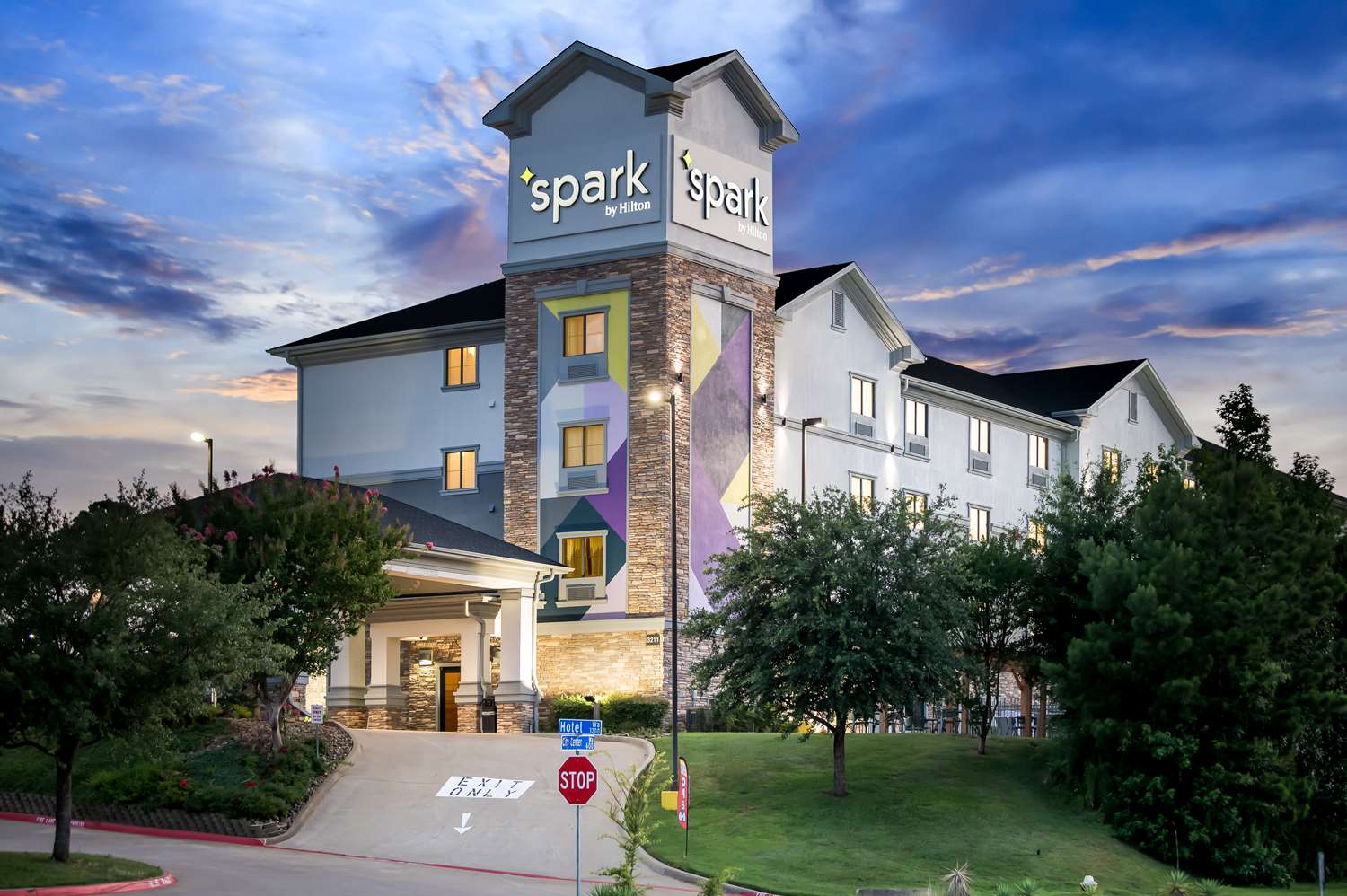 Spark by Hilton Longview 2