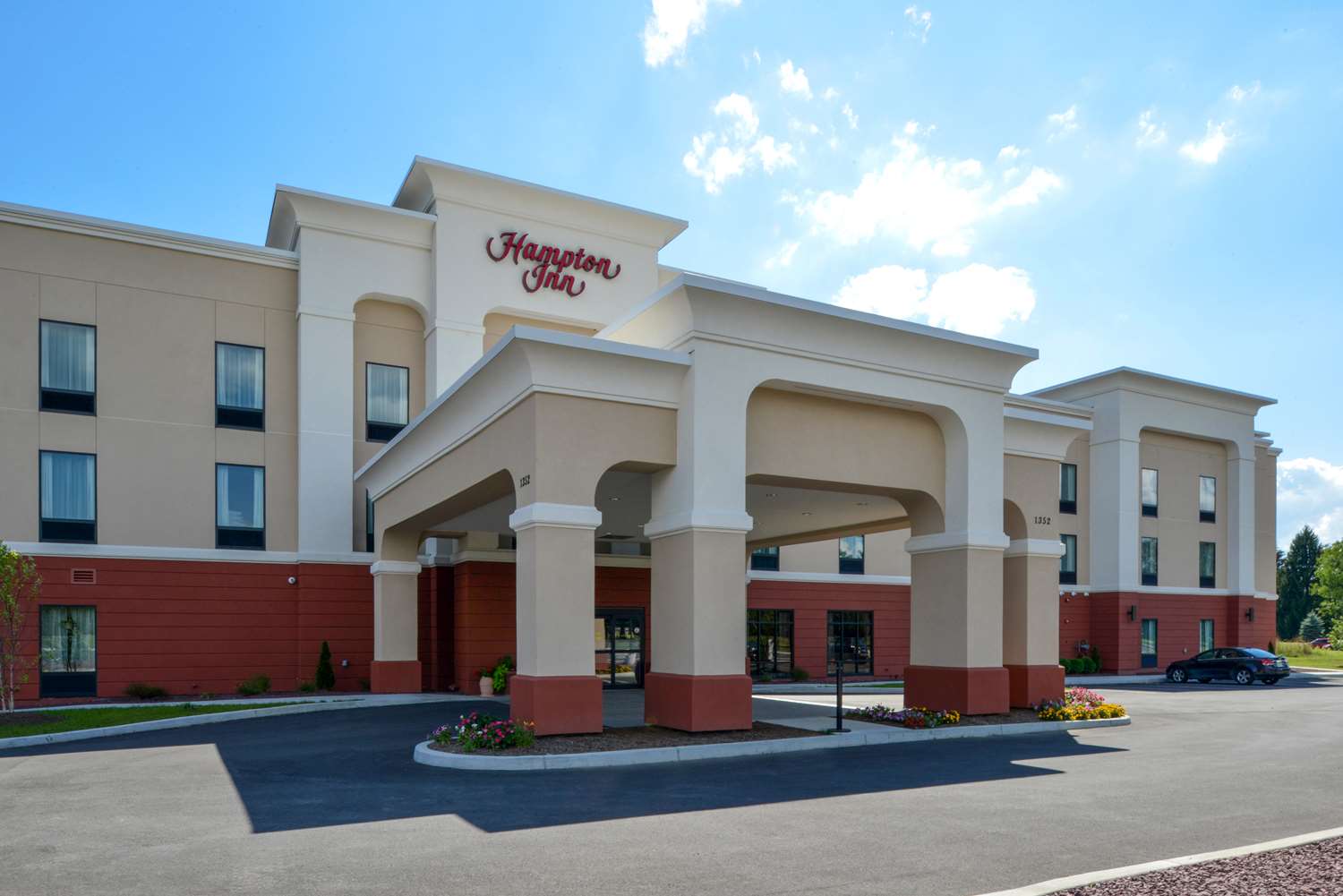 Hampton Inn Potsdam, NY 1