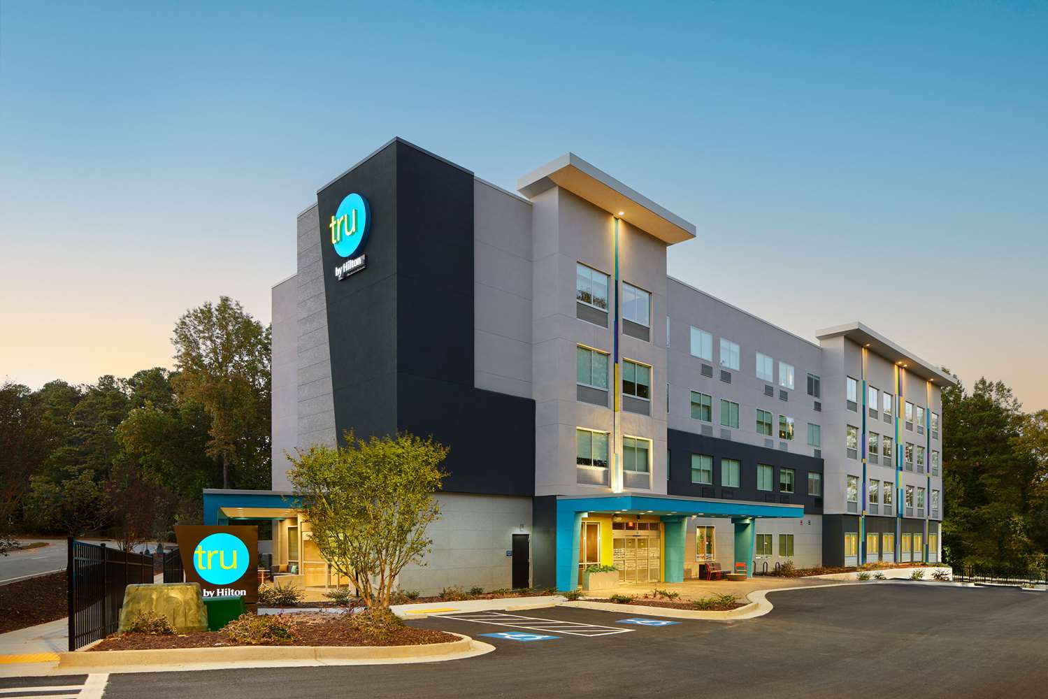 Tru By Hilton Atlanta Northlake Parkway, Ga 1