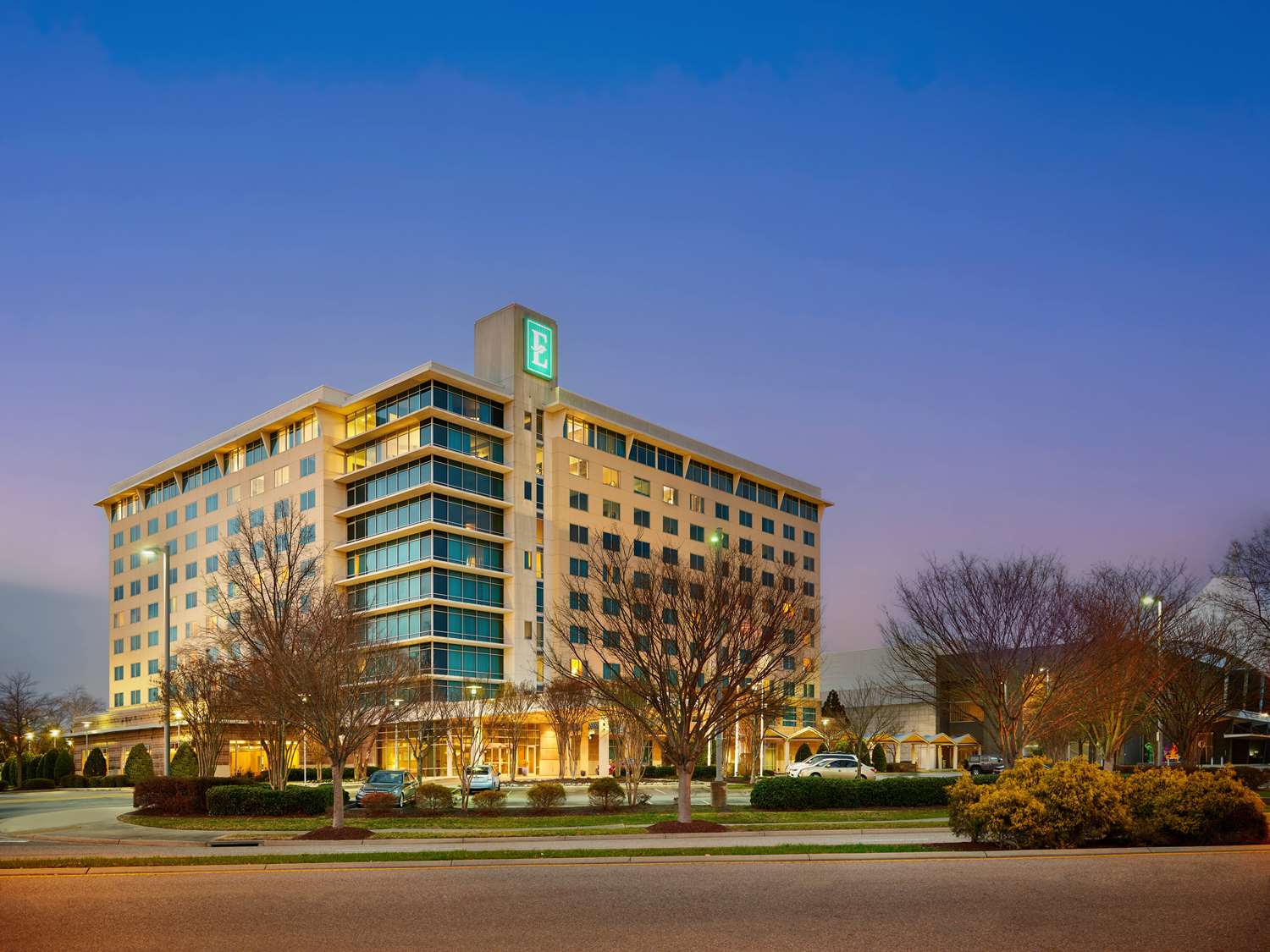 Embassy Suites by Hilton Hampton Convention Center 1
