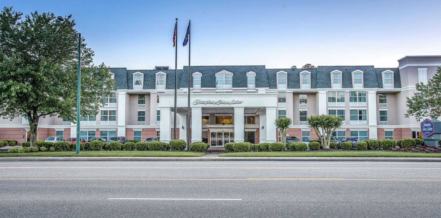 Hampton Inn & Suites Williamsburg-Richmond Rd. 1