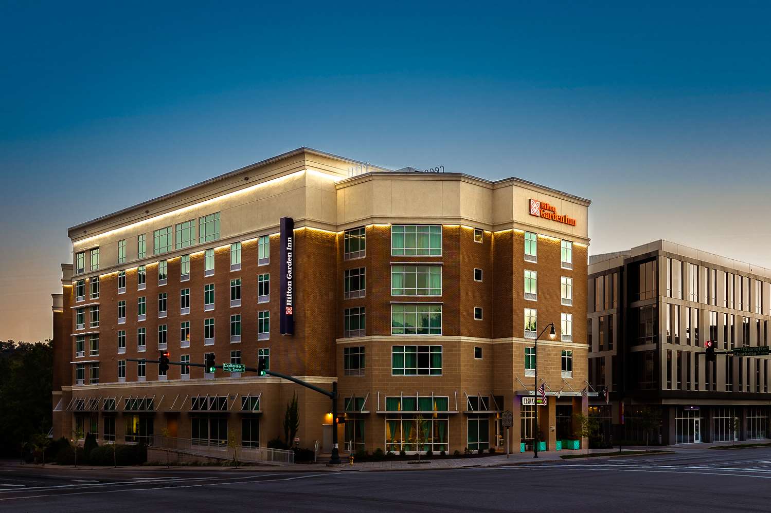 Hilton Garden Inn Asheville Downtown 1